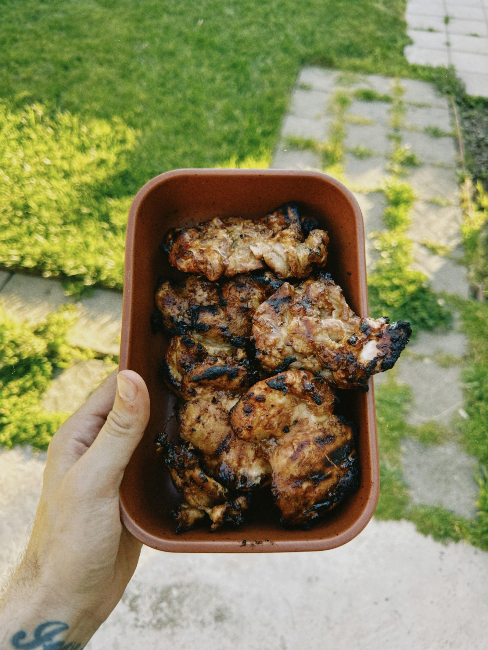 Contramuslos de pollo en freidora de aire: jugosos y doraditos